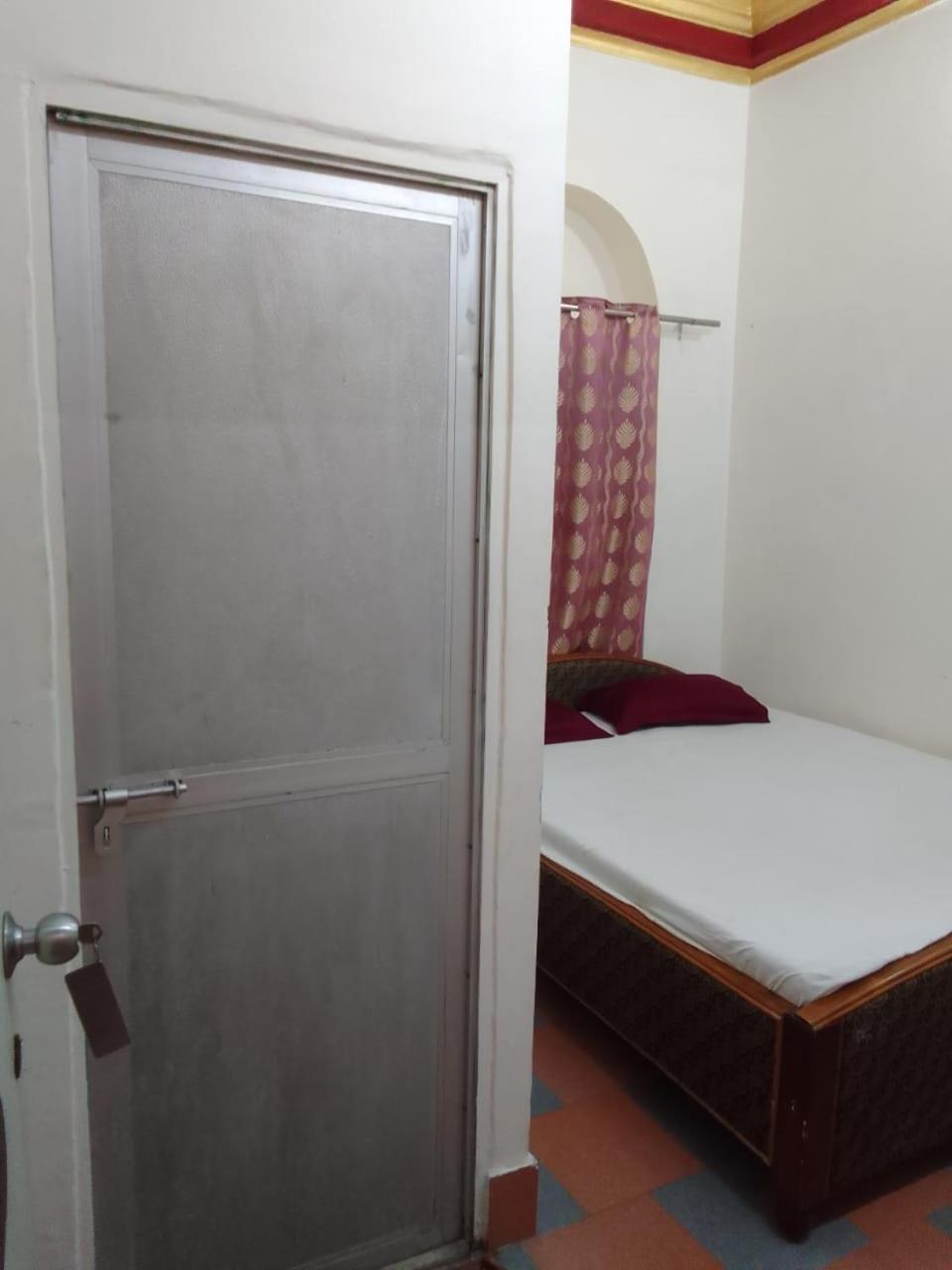 Hotel Ganga Fuji Varanasi